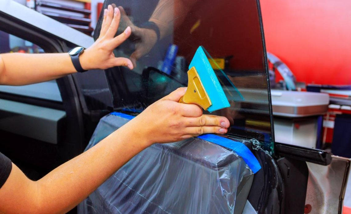 Zatmavení skel auto